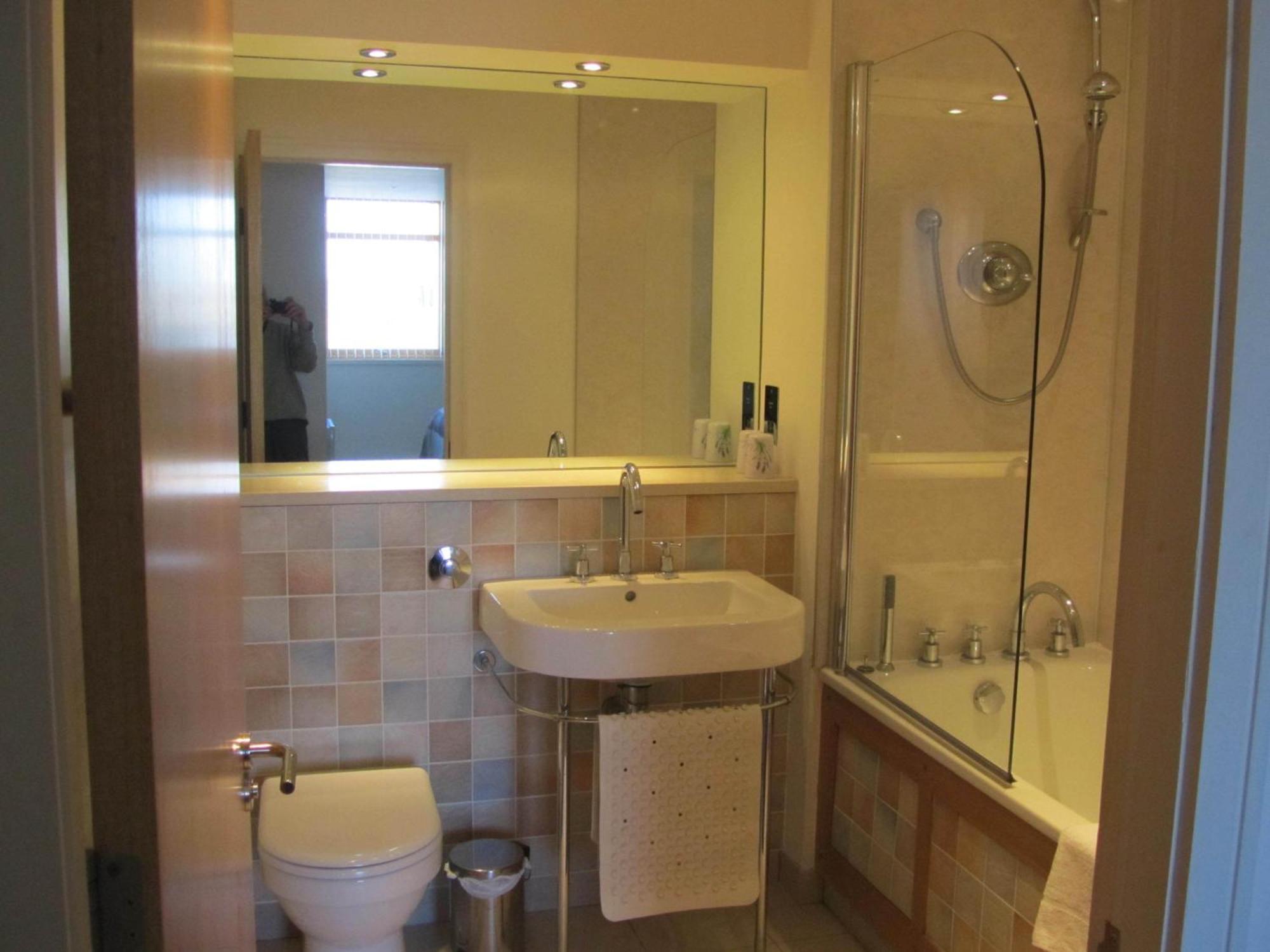 Bridge Street Apartments إينفيرنيس المظهر الخارجي الصورة