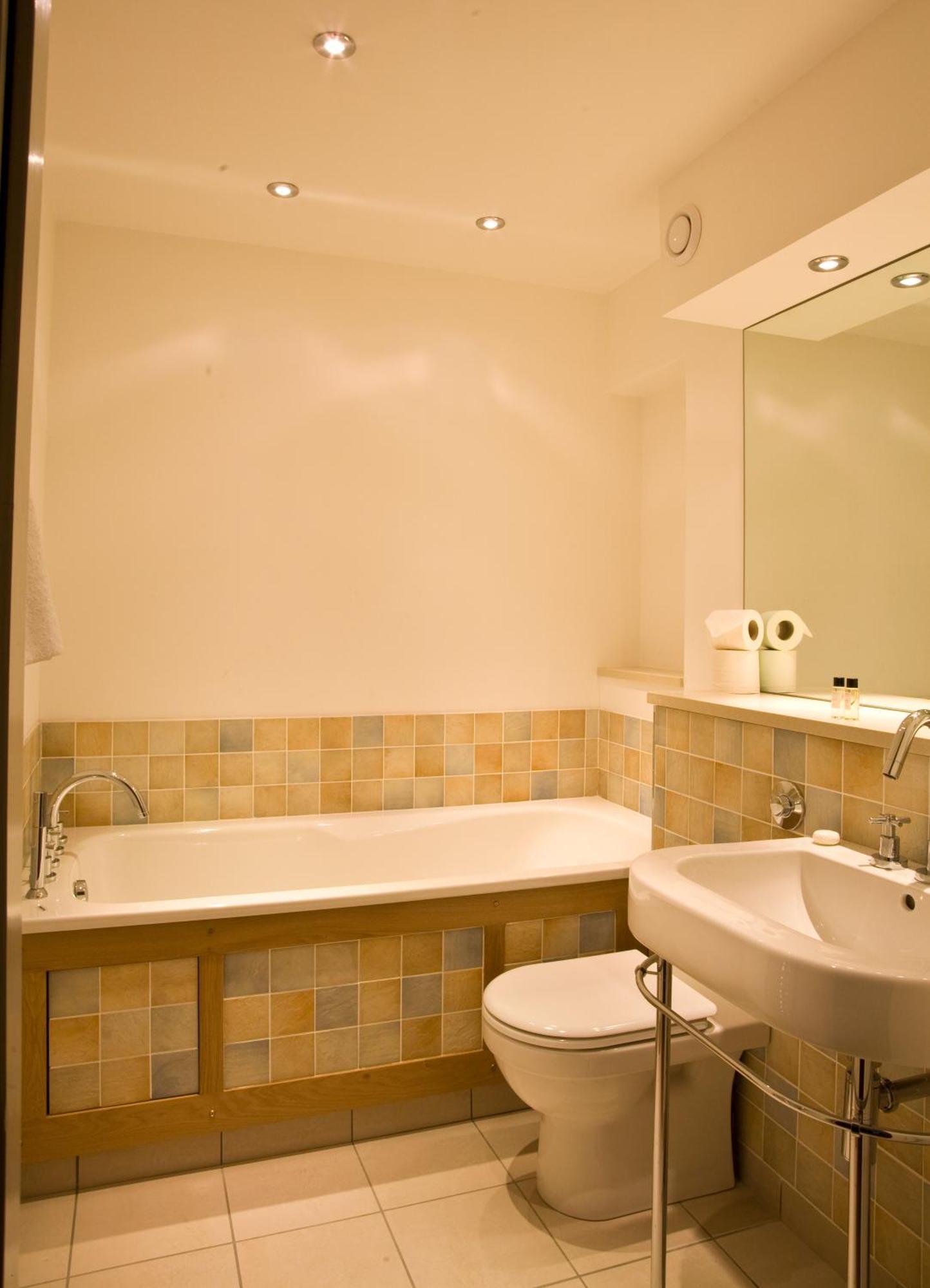 Bridge Street Apartments إينفيرنيس المظهر الخارجي الصورة